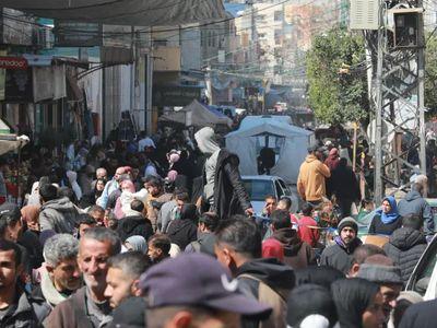 Gaza Residents Rush to Stockpile Food as Iran War Triggers Crossing Closures
